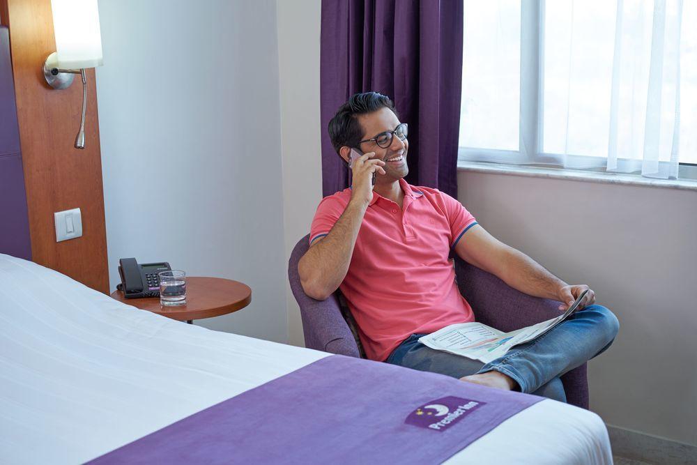 Caspia Hotel New Delhi Kültér fotó