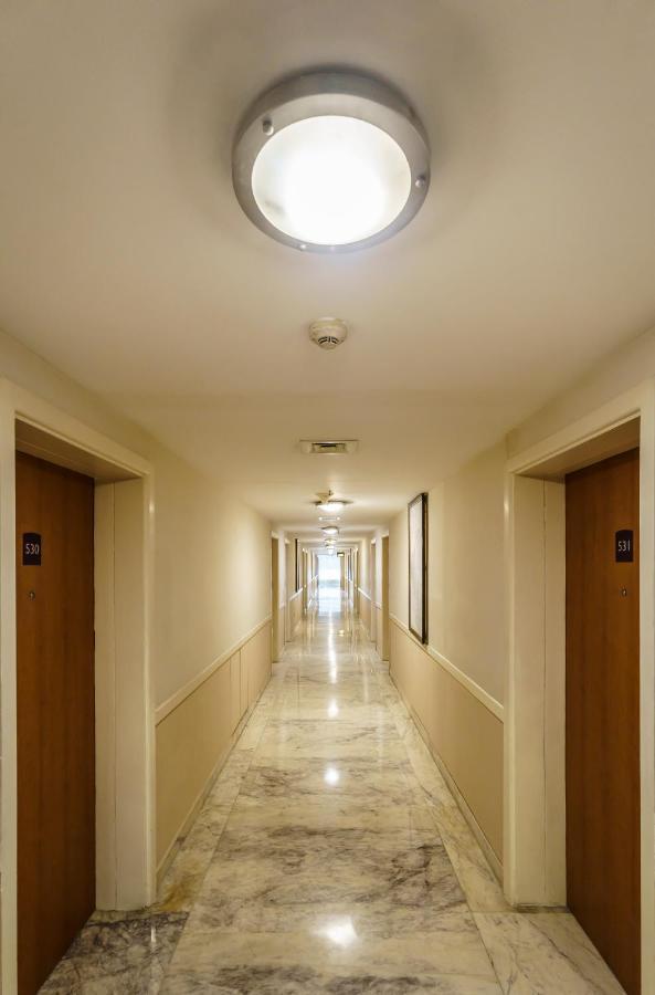 Caspia Hotel New Delhi Kültér fotó