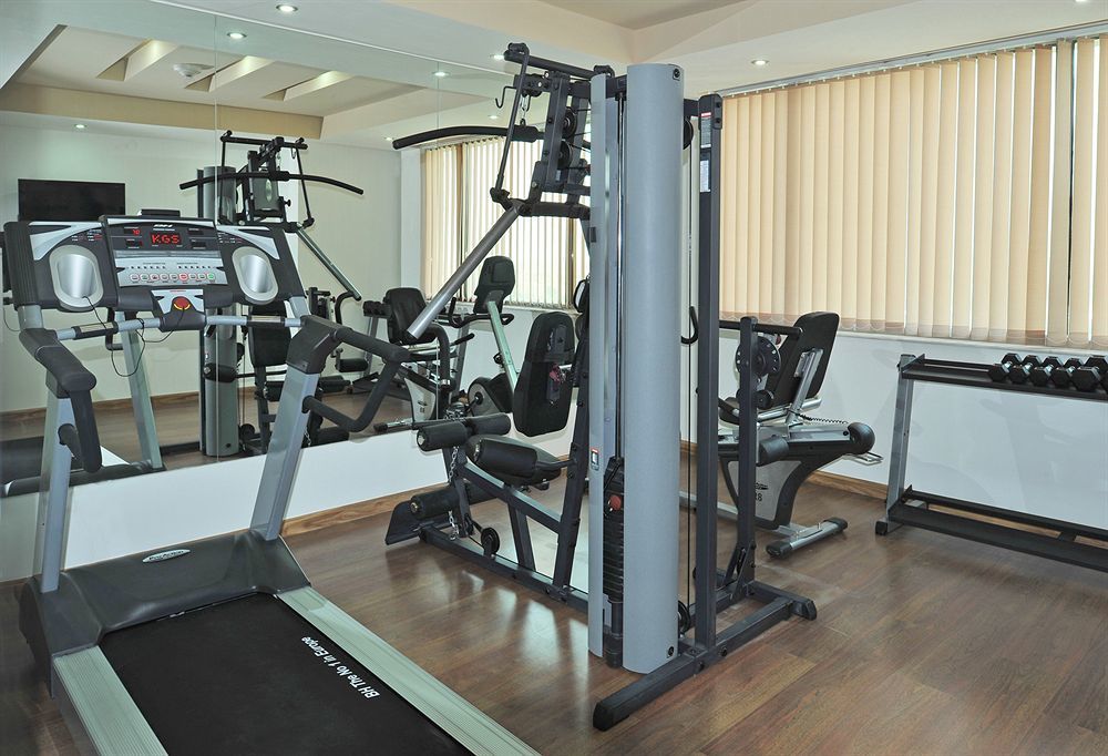 Caspia Hotel New Delhi Kültér fotó